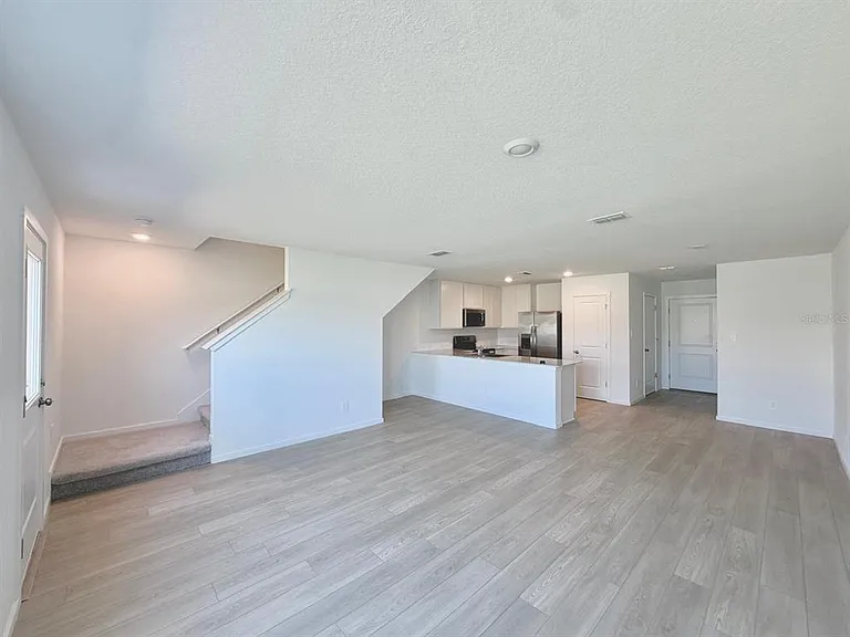 836 Lynx St — Photo 8