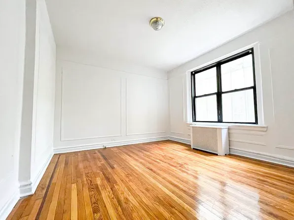 80 Haven Avenue image 1 of 5