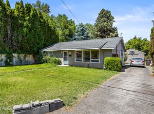 1905 Grant St, Yakima, WA