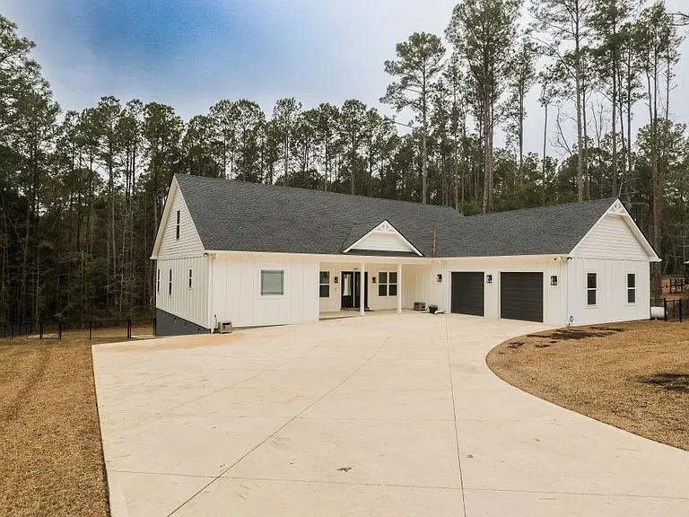 204 Blackberry Ln — Photo 41