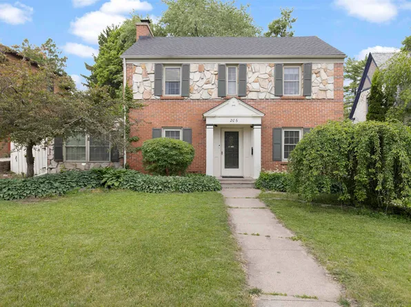 206 N Highland Ave, Rockford, IL 61107