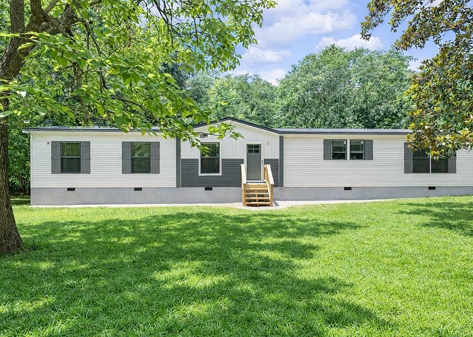 1st image of 115 Gregory Ln