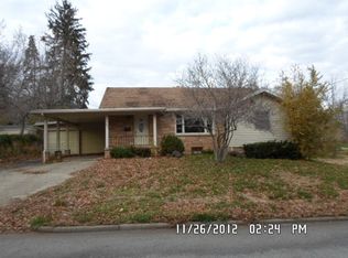 410 W Jasper St, Paris, IL 61944