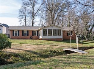 2525 Oakdale Rd, Charlotte, NC 28216