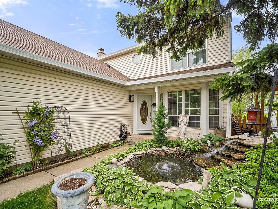 1st image of 1837 Grosse Pointe Cir