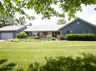 35W532 Parsons Rd, Dundee, IL 60118