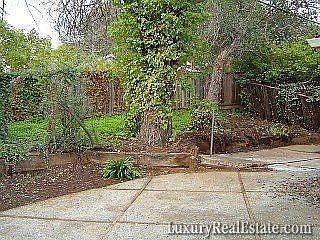 2nd image of 1898 Capistrano Way