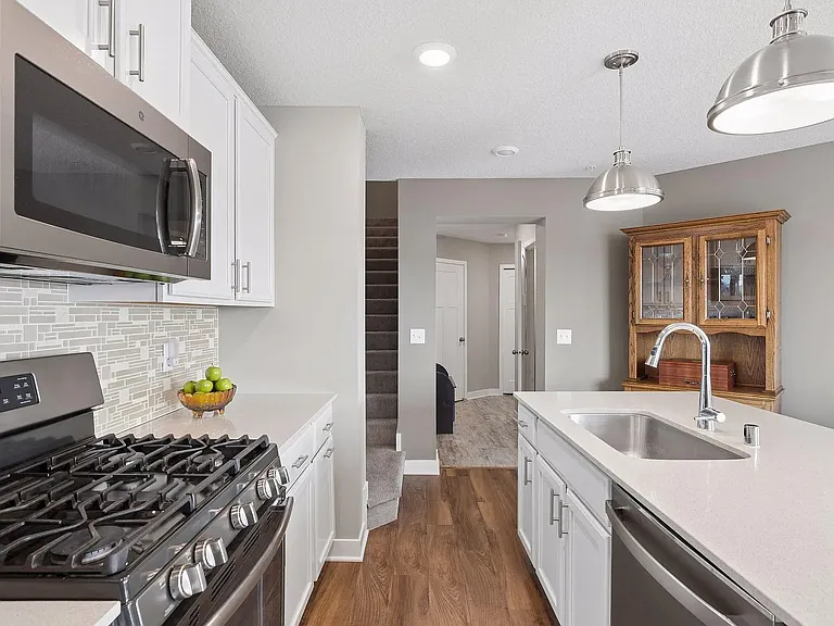 8067 Abercrombie Ln — Photo 13