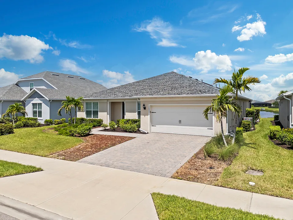 16097 Lakeland Dr