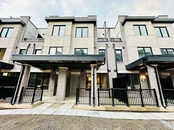 11 Baynes Way #12, Bradford West Gwillimbury, ON L3Z 3G9