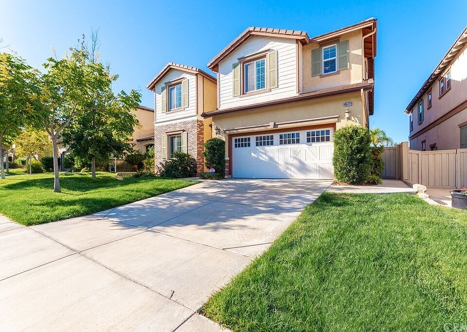 2nd image of 45771 Camino Rubi