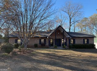 2703 19th Pl, Valley, AL 36854