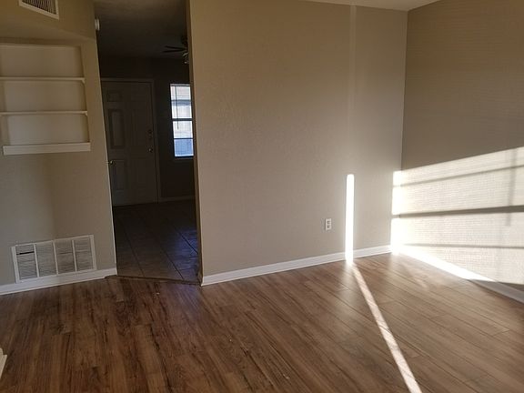 2nd image of 108 W Halstead Ave