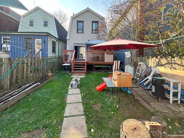 61 Francis St, Hamilton, ON L8L 3V2