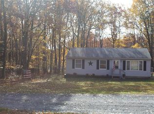 1110 Silver Maple Rd W, Effort, PA 18330