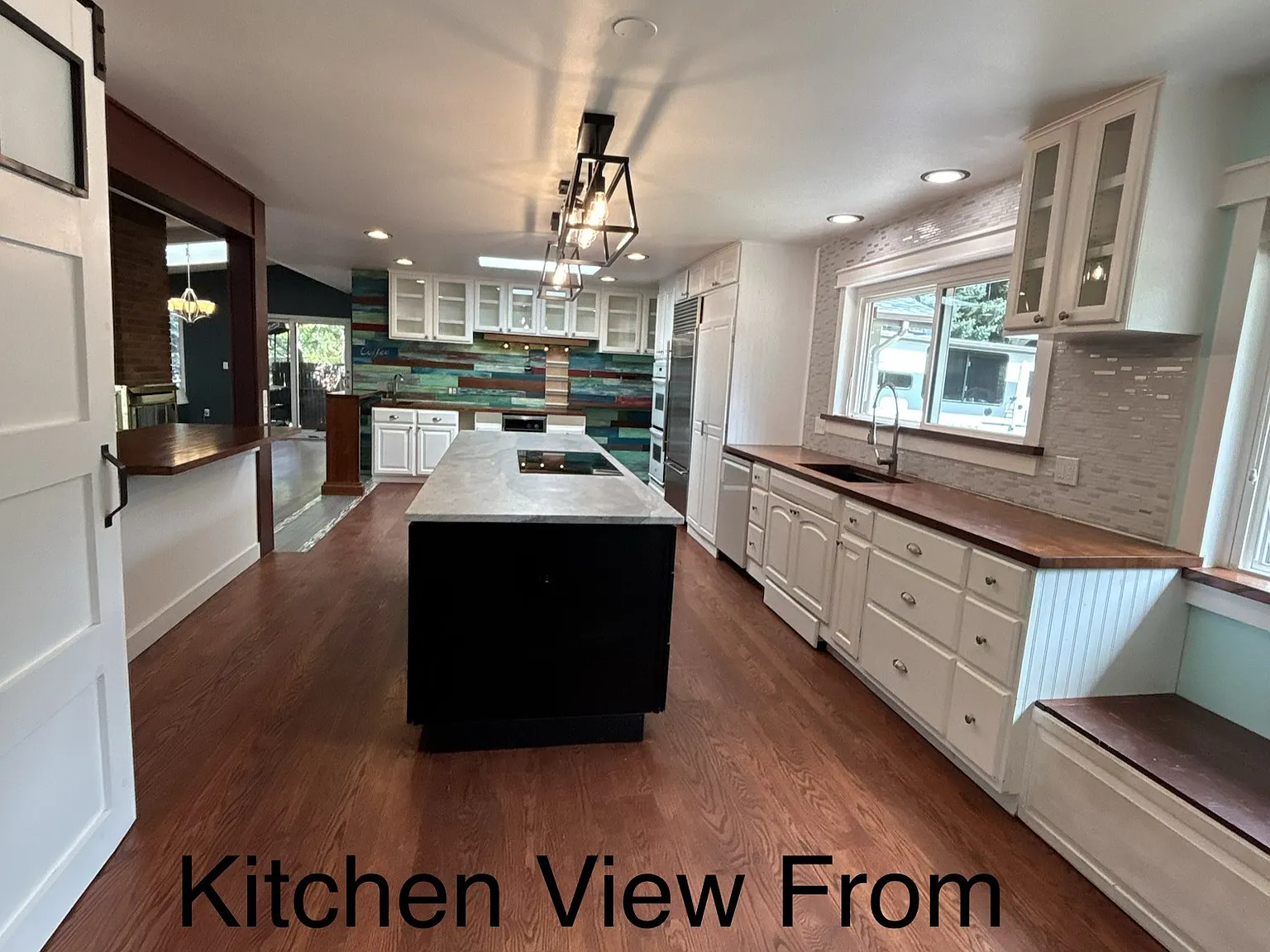 Stunning 5BR 3BA Ranch: Upgraded and Move-In Ready! — Photo 4