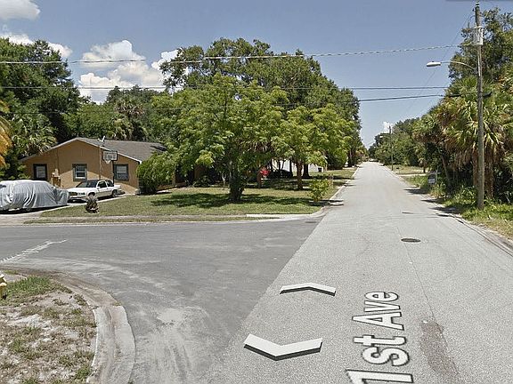 2nd image of 1127 1st Ave