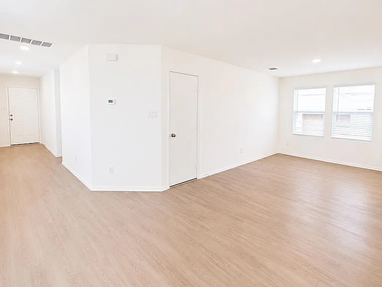 397 Keefer Ln — Photo 7