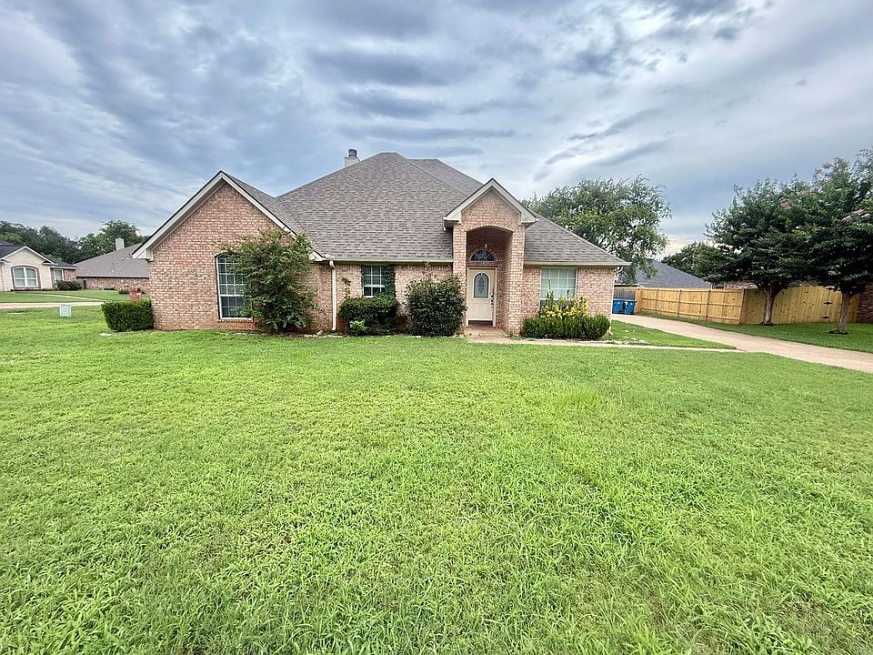 1st image of 601 Morningside Ln
