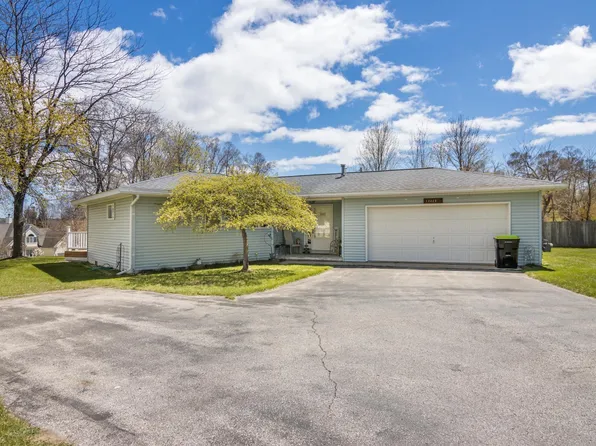 12323 3rd St, Kewadin, MI 49648