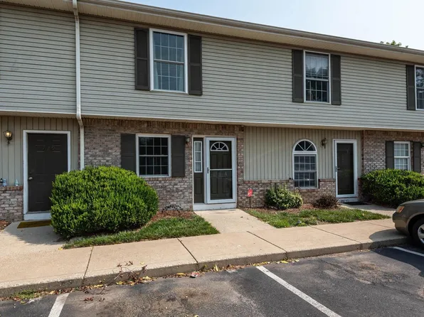 731 E Sherwood Hills Dr, Bloomington, IN 47401