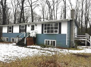 125 W Love Rd, Sanford, MI 48657