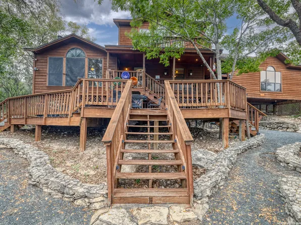 536 MARIPOSA AVE, ConCan, TX 78838
