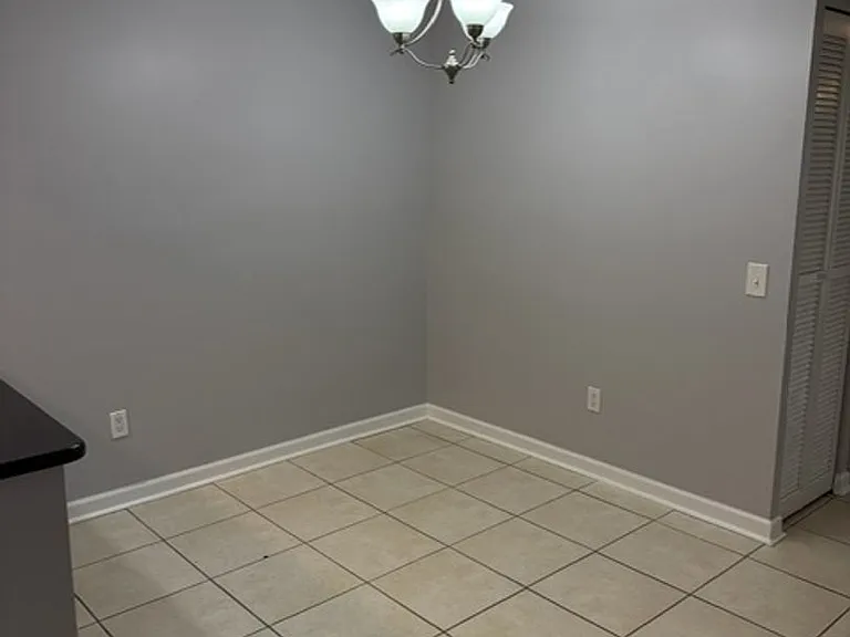 435 Salt Marsh Cir #19D — Photo 3