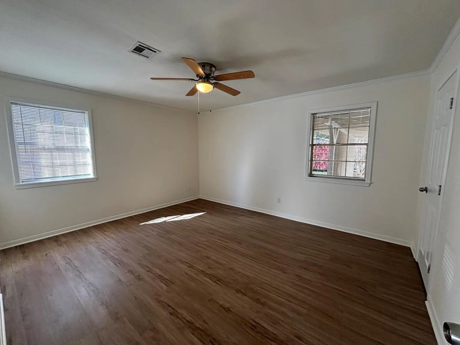 3 bed, 1704 sqft, $1,875 — Photo 4