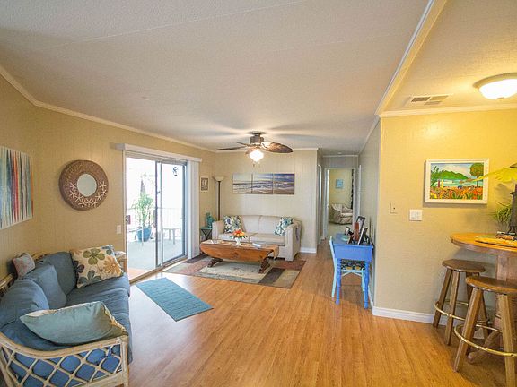 7006 San Carlos Family Room  - Beach Living in Carlsbad-1