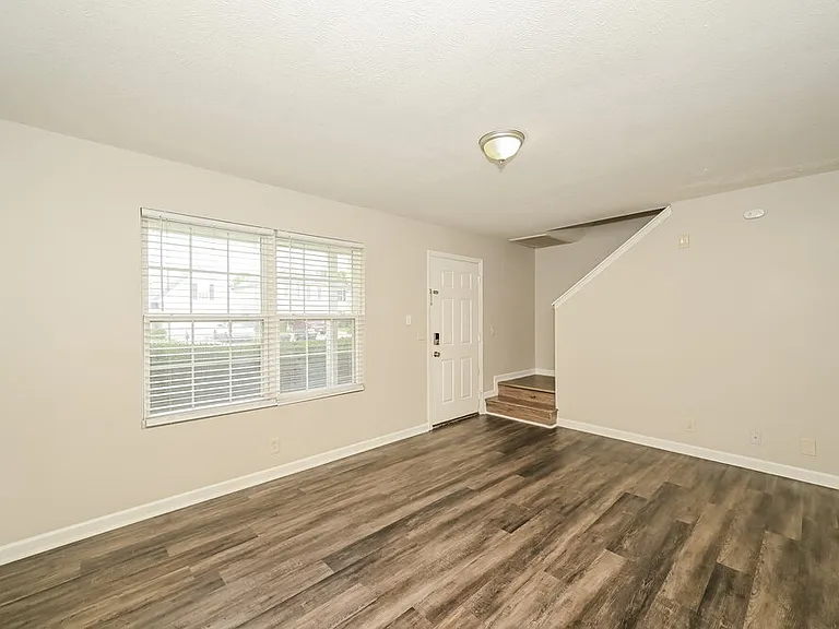 1440 Westview Dr — Photo 6