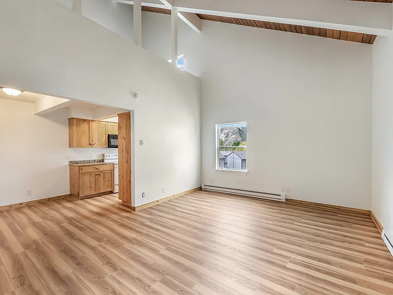 755 E Hansen Ave #316 — Photo 3