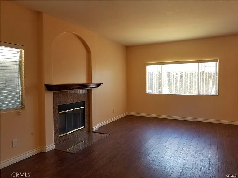 15892 Ocean Ln — Photo 5