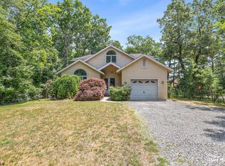 1221 W Riverside Dr, Mays Landing, NJ 08330