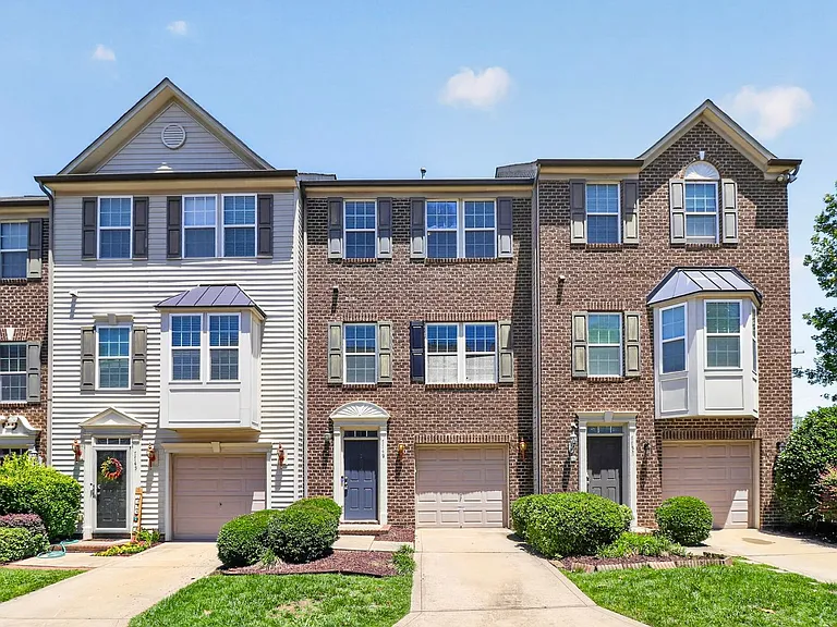 7749 Jackson Pond Dr — Photo 1