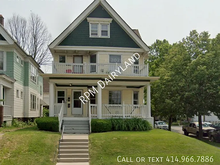 2602 N Humboldt Blvd #1 — Photo 1