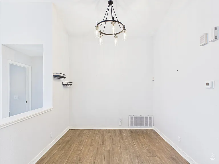 7400 Crepe Myrtle Dr — Photo 14