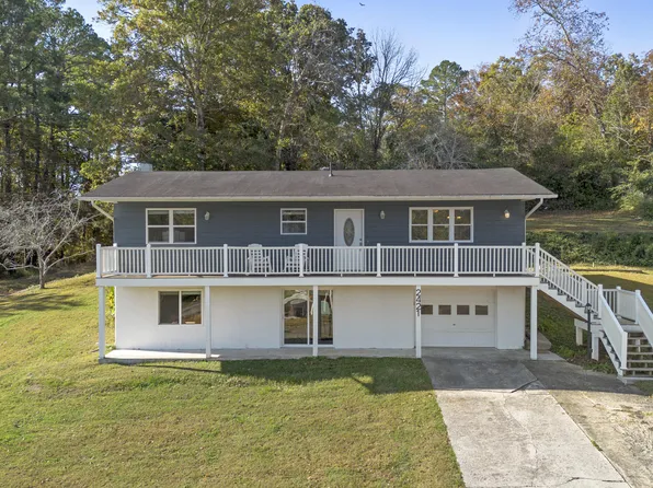 2421 Oak Cir SW, Cleveland, TN 37311