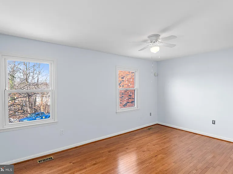 2053 Mayflower Dr — Photo 20