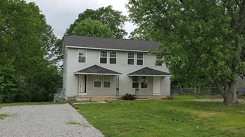 1102 Fowler St Photo 1