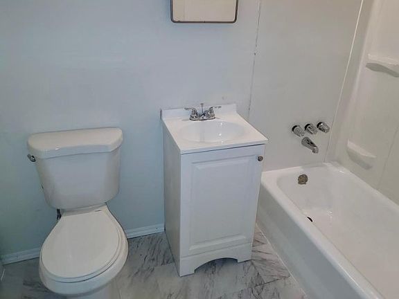 4th image of 127 Glenerie Blvd #5