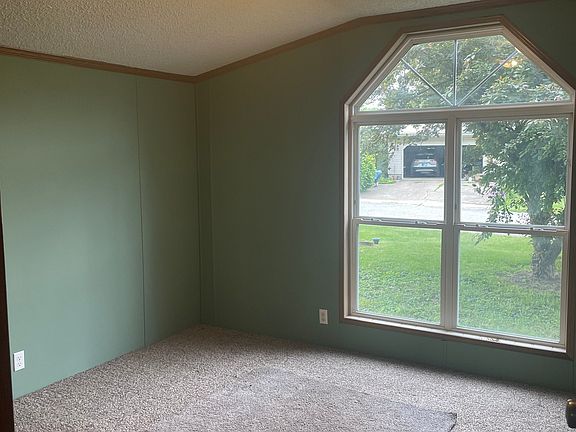 5th image of 157 Lazy River Rd