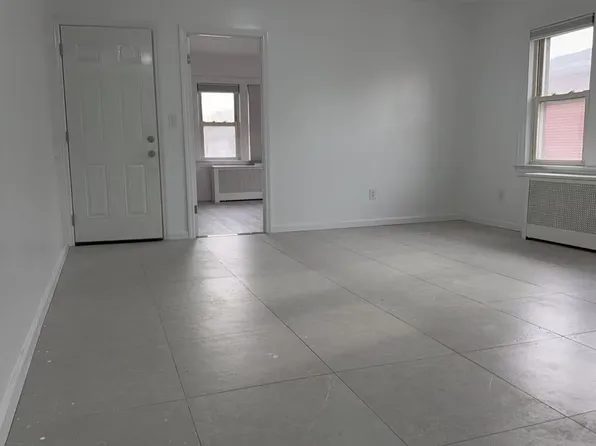 (undisclosed Address), Flushing, NY 11358