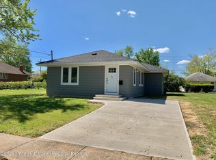 25 Allaire Dr, Toms River, NJ 08753
