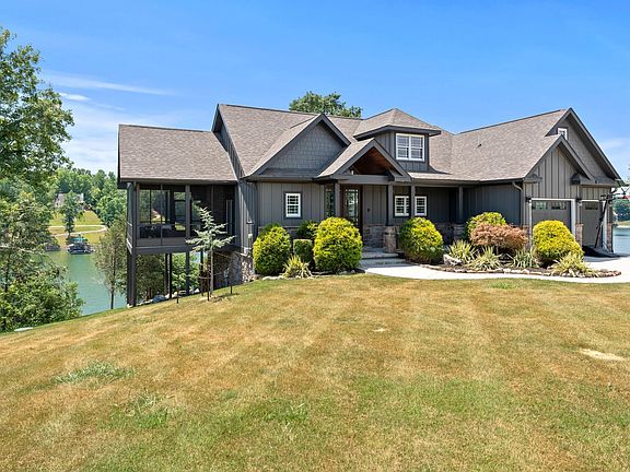 3rd image of 85 Fanning Cove Dr