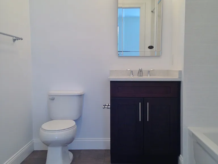 40 Russell Ave #201 — Photo 19