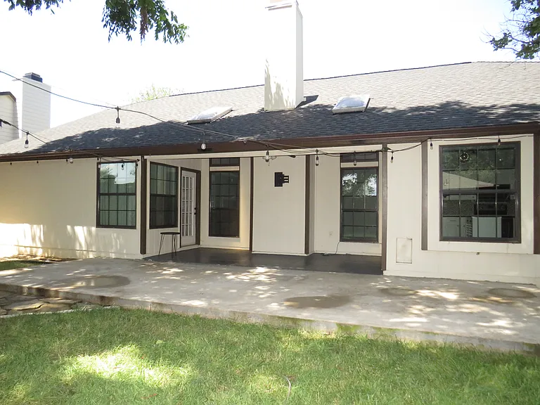 2308 Crestmeadow St — Photo 41