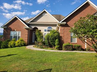 1507 Mint Meadows Dr, Maryville, TN 37803