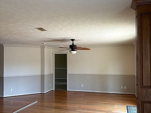 4th image of 121 Hideaway Rd