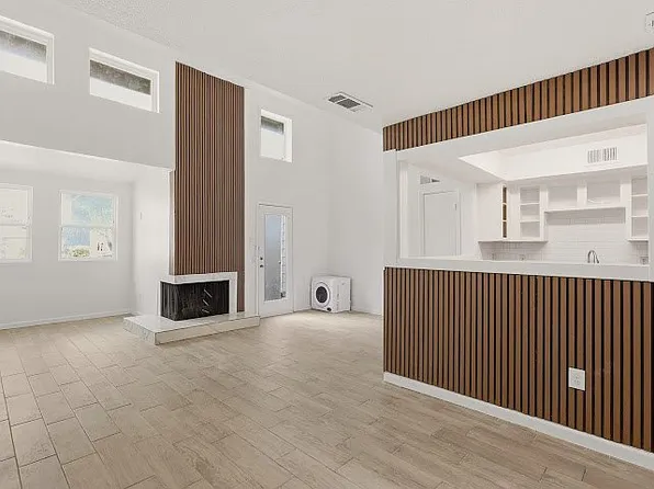9696 Walnut St APT 1304, Dallas, TX 75243